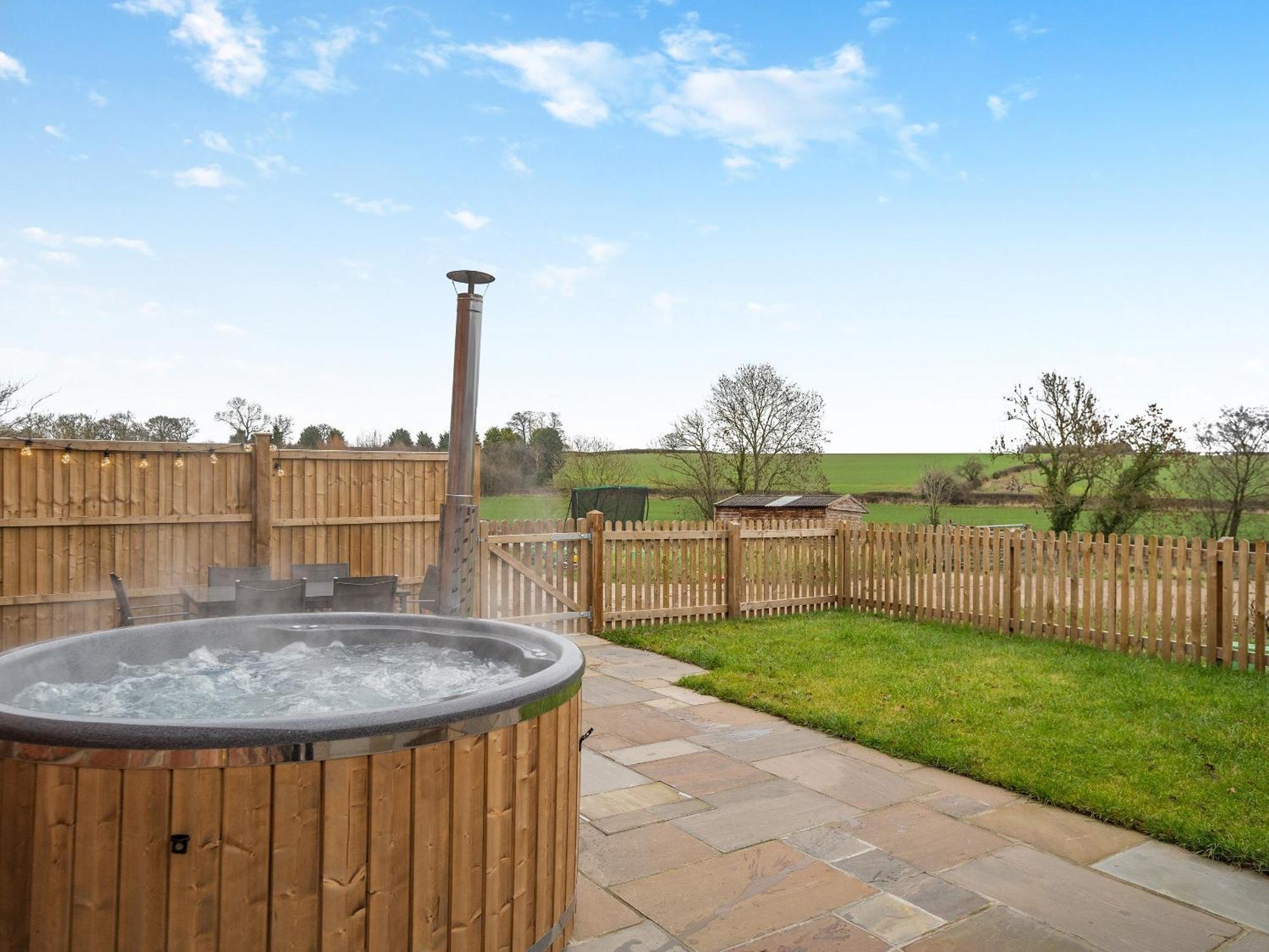 Вилла Babbling Brook Barn Abbots Bromley Экстерьер фото
